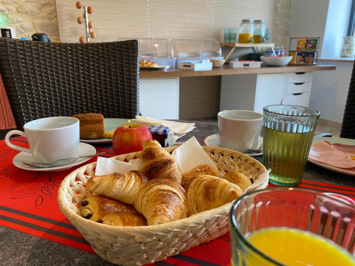 Bed and Breakfast Le Relais De Campagne Trejouls Exterior foto